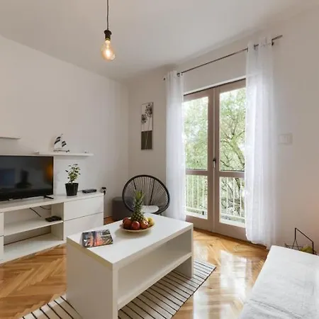 Apartment Yo Lee Bibinje