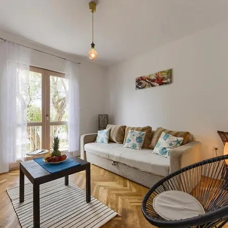 Apartment Yo Lee Bibinje