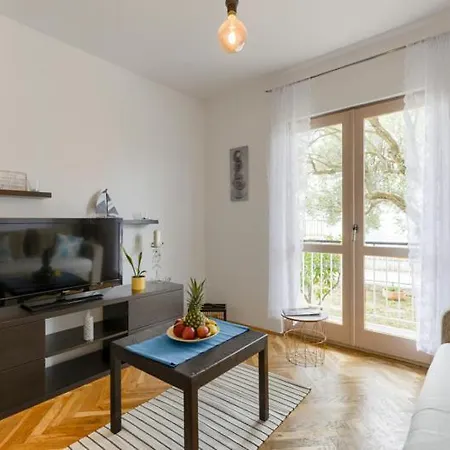 Apartment Yo Lee Bibinje