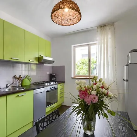 Apartment Yo Lee Bibinje